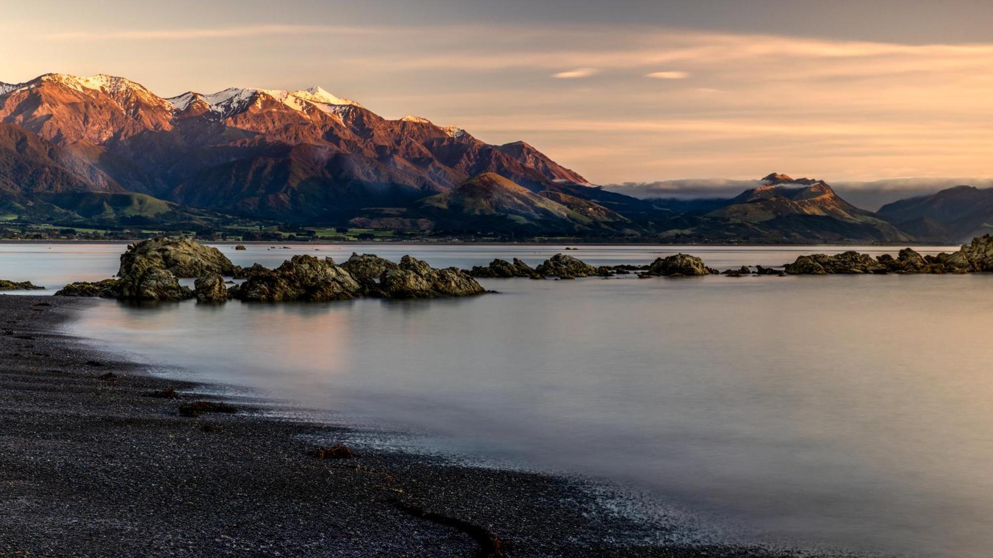 The Anchor Inn Beachfront Motel Kaikoura Luaran gambar